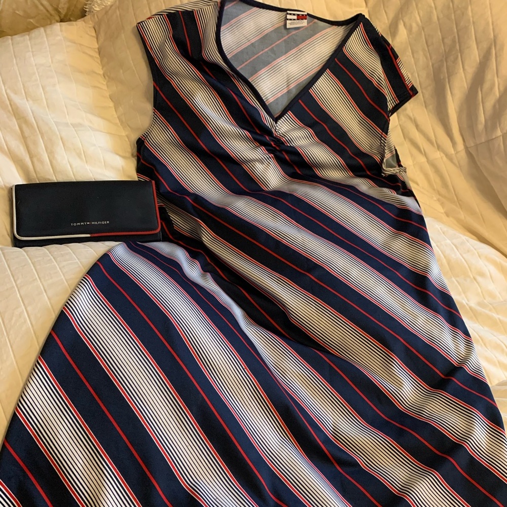 EUC Tommy Hilfiger Red White and Blue Dress Size Large No Wallet